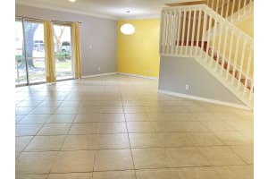 4783 Pinemore Ln, Lake Worth, FL 33463, Sold 07/11/22