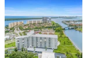 336 Golfview Rd APT 303, North Palm Beach, FL 33408, Sold 09/06/22