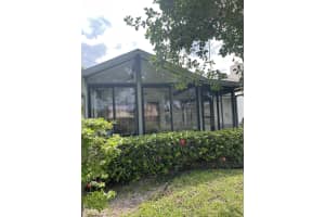10904 Stafford Cir S, Boynton Beach, FL 33436, Sold 09/15/22