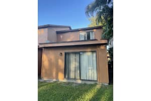 514 Sandtree Dr, Palm Beach Gardens, FL 33403, Sold 08/01/22