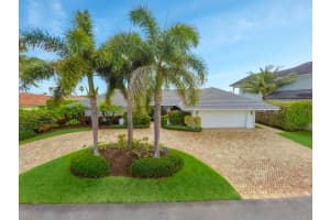 8976 Se Harbor Island Way Hobe Sound, FL 33455 Sold 07/13/23