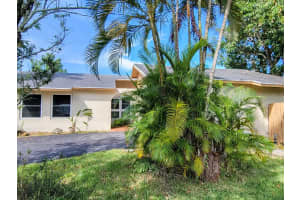 3955 NW 3rd Ct, Deerfield Beach, FL 33442, Sold 10/13/22