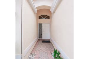 9838 Lemonwood Dr, Boynton Beach, FL 33437, Sold 07/19/22