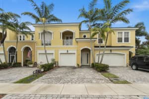 6131 NW Helmsdale Way, Port St. Lucie, FL 34983, Sold 07/13/22