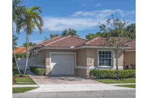 13031 NW 5th Ct, Pembroke Pines, FL 33028, Sold 08/05/22