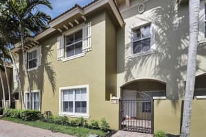 113 Lake Monterey Cir, Boynton Beach, FL 33426, Sold 07/14/22