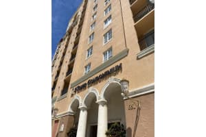 651 Okeechobee Blvd APT 502, West Palm Beach, FL 33401, Sold 07/21/22