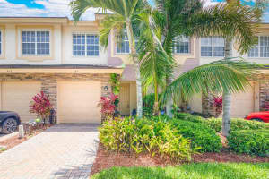 448 SE Bloxham Way, Stuart, FL 34997, Sold 07/15/22