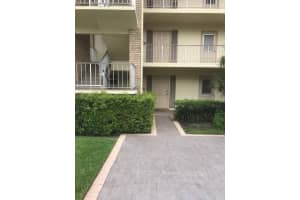 5560 Tamberlane Cir, Palm Beach Gardens, FL 33418, Sold 10/25/22