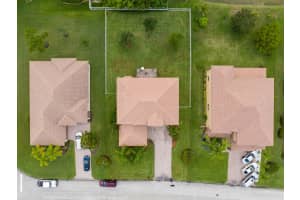 5065 Topaz Ln SW, Vero Beach, FL 32968, Sold 01/11/23