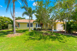 1871 SE Wexford Ct, Port St. Lucie, FL 34952, Sold 08/08/22