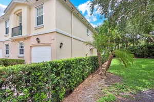 230 Fortuna Dr, Palm Beach Gardens, FL 33410, Sold 08/31/22