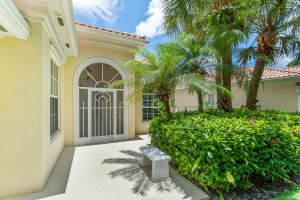 4777 Orchard Ln, Delray Beach, FL 33445, Sold 07/29/22