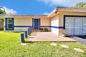 7002 NW 79th St, Tamarac, FL 33321, Sold 07/12/22