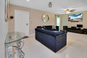 7002 NW 79th St, Tamarac, FL 33321, Sold 07/12/22