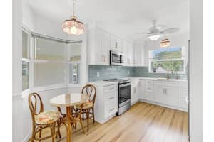 221 N Grove Isle Cir #211, Vero Beach, FL 32962, Sold 09/09/22