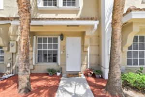 228 S W 122nd Terrace, Pembroke Pines, FL 33025, Sold 07/15/22