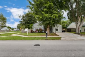 7695 Blairwood Cir S, Lake Worth, FL 33467, Sold 07/06/22