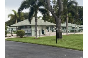 432  Bluebird Lane, Delray Beach, FL 33445 Sold 12/21/23