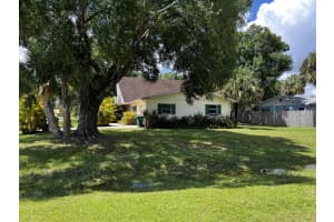 1311 Parkland Blvd, Fort Pierce, FL 34982, Sold 08/05/22