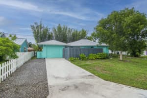 1493 SW Vizcaya Cir, Palm City, FL 34990, Sold 09/27/22