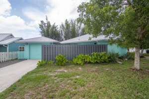 1493 SW Vizcaya Cir, Palm City, FL 34990, Sold 09/27/22