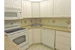 341 Pine Ridge Cir, Greenacres, FL 33463, Sold 07/27/22