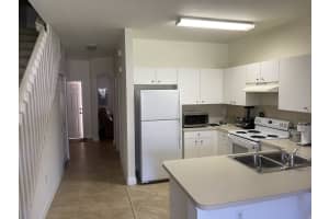 7828 Catalina Cir, Tamarac, FL 33321, Sold 08/09/22