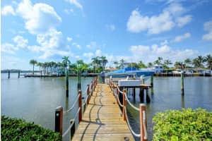 110 Arlington Pl, West Palm Beach, FL 33405, Sold 06/17/22