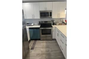 6100 Forest Hill Blvd APT 107, West Palm Beach, FL 33415, Sold 08/05/22