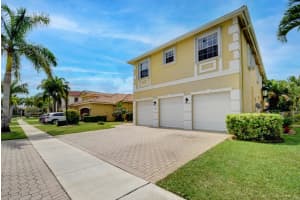 6755 Houlton Cir, Lake Worth, FL 33467, Sold 08/26/22