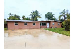 612 Hibiscus Dr, Royal Palm Beach, FL 33411, Sold 08/01/22
