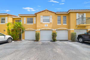 1045 Lake Shore Dr APT 105, West Palm Beach, FL 33403, Sold 07/29/22