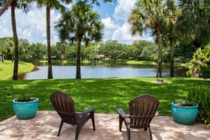 241 E Tall Oaks Cir, Palm Beach Gardens, FL 33410, Sold 09/20/22