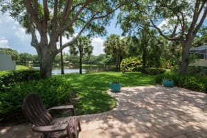 241 E Tall Oaks Cir, Palm Beach Gardens, FL 33410, Sold 09/20/22