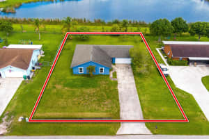 101 Sandalwood Dr, Fort Pierce, FL 34947, Sold 07/26/22