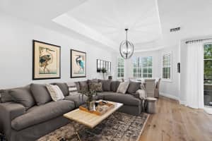 11818  Valencia Gardens Avenue, Palm Beach Gardens, FL 33410 Sold 09/30/22