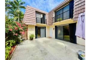 824 Springdale Cir, Palm Springs, FL 33461, Sold 07/18/22