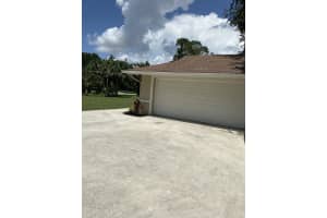 14817 Stirrup Lane Wellington, FL 33414 Sold 01/09/23