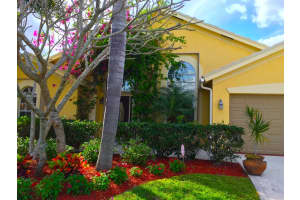 2471 Sandstone Ct, Wellington, FL 33414, Sold 08/10/22