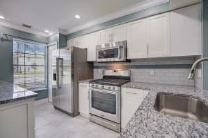 7860 Sanibel Dr, Tamarac, FL 33321, Sold 07/21/22