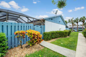 1302 Timberlane Cir, Greenacres, FL 33463, Sold 08/01/22