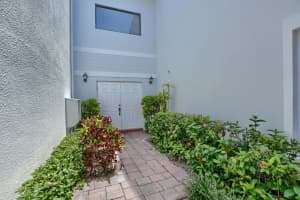 6237 Old Court Rd, Boca Raton, FL 33433, Sold 10/12/22
