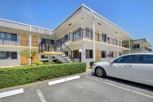 3360 Lake Osborne Dr APT 106, Lake Worth, FL 33461, Sold 09/28/22