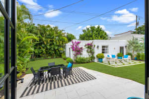 717 Biscayne Dr, West Palm Beach, FL 33401, Sold 07/29/22