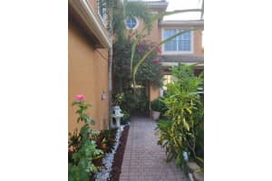 5335 Island Gypsy Dr, Greenacres, FL 33463, Sold 09/14/22