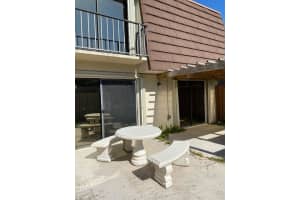 707 7th Ln, Palm Beach Gardens, FL 33418, Sold 10/19/22