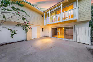 246  Seabreeze Circle, Jupiter, FL 33477 Sold 09/16/22