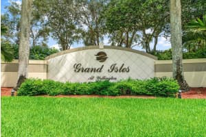 3709 Miramontes Cir, Wellington, FL 33414, Sold 11/08/22