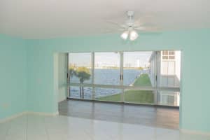2936 Lake Shore Dr APT 309, Riviera Beach, FL 33404, Sold 07/29/22